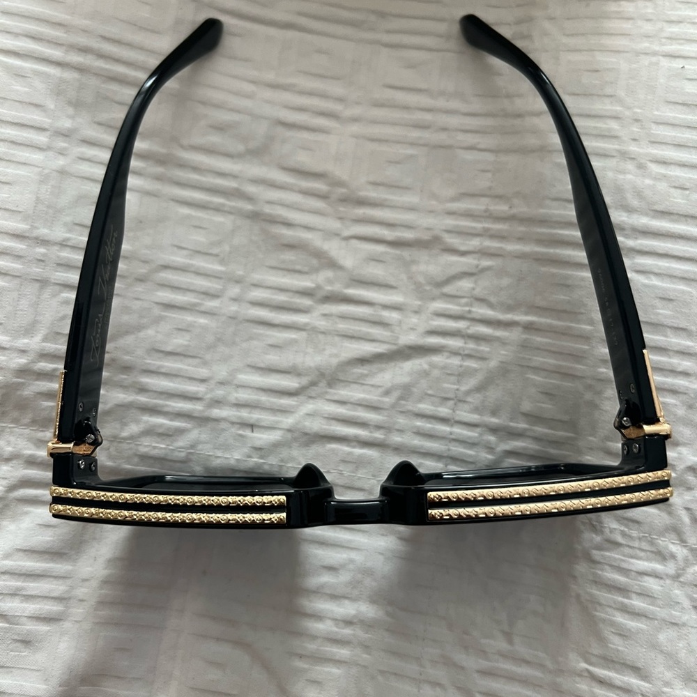 LV sunglasses new black